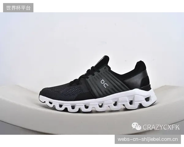 On昂跑CloudboomEcho3跑鞋通过与Wiggle中国商城的战略合作，为千岛湖铁三赛事的参与者优化了参赛决策链路
